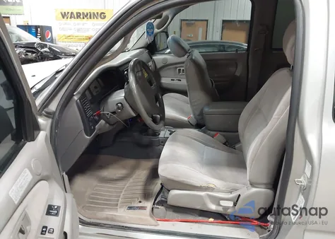 2002 Toyota Tacoma Base V6 from USA, damaged, VIN 5TEWN72N52Z038565